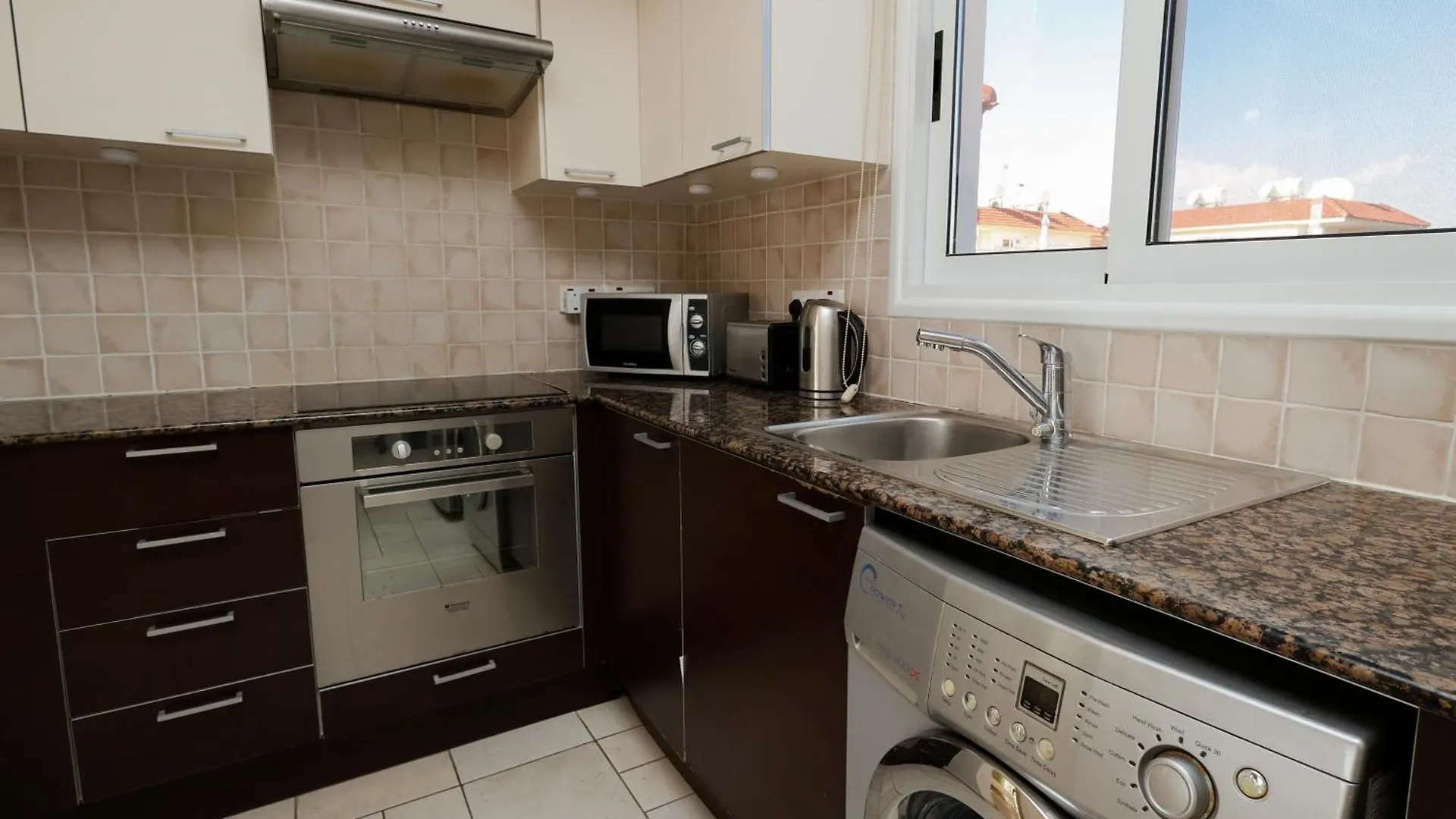 Nissi 3 C14 Sea View Top Floor Apartment أيا نابا